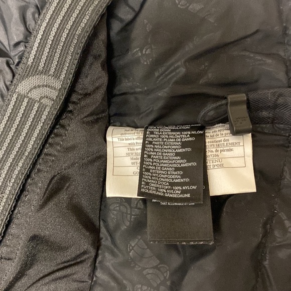 The North Face Ski Jacket 600 HyVent Women Small Black - Picture 8 of 11